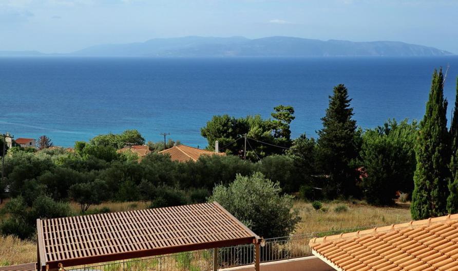 Provenzo And Meliti Villas Lourdata  Extérieur photo