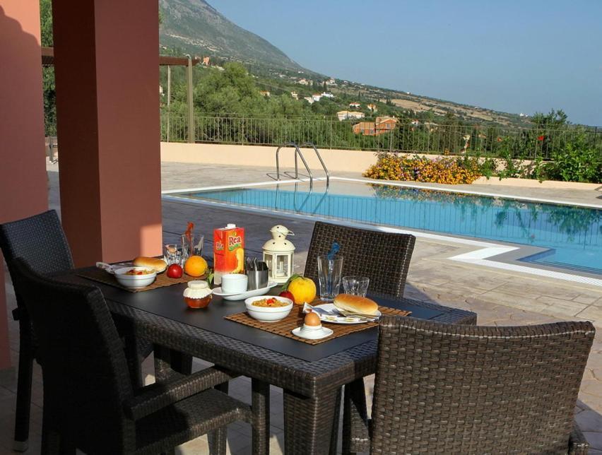 Provenzo And Meliti Villas Lourdata  Extérieur photo